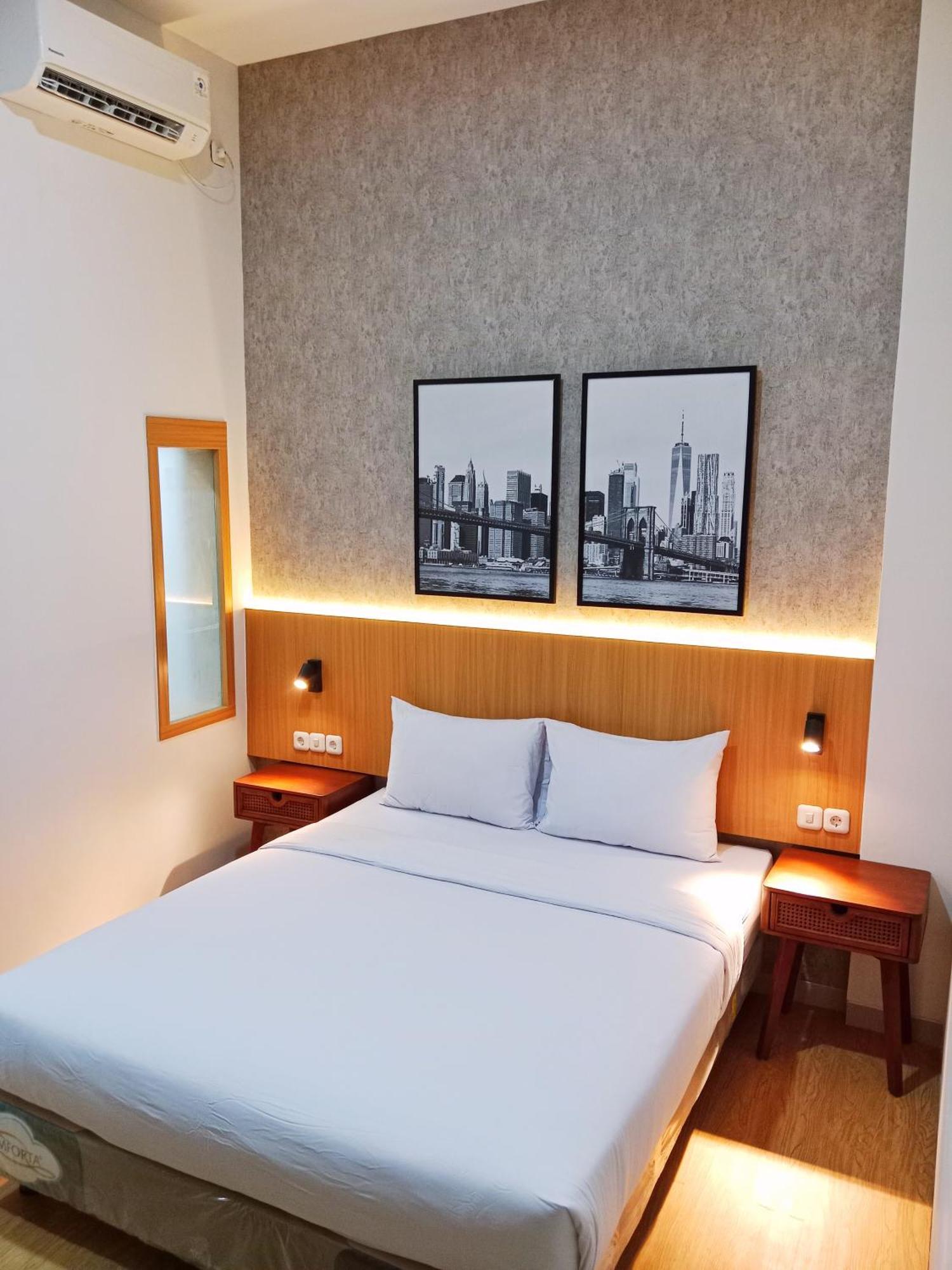 Andita Syariah Hotel Surabaya Exterior foto