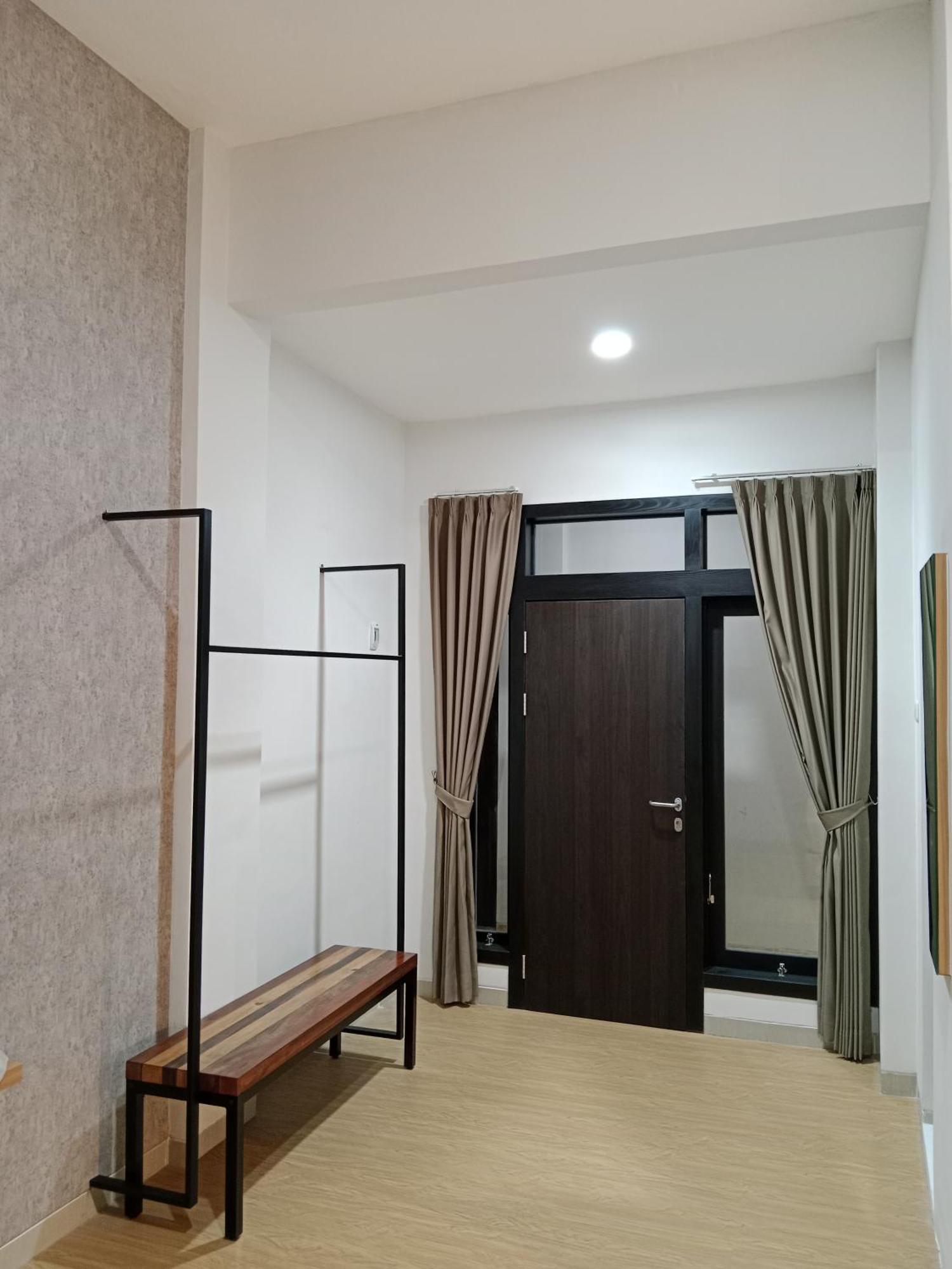 Andita Syariah Hotel Surabaya Exterior foto