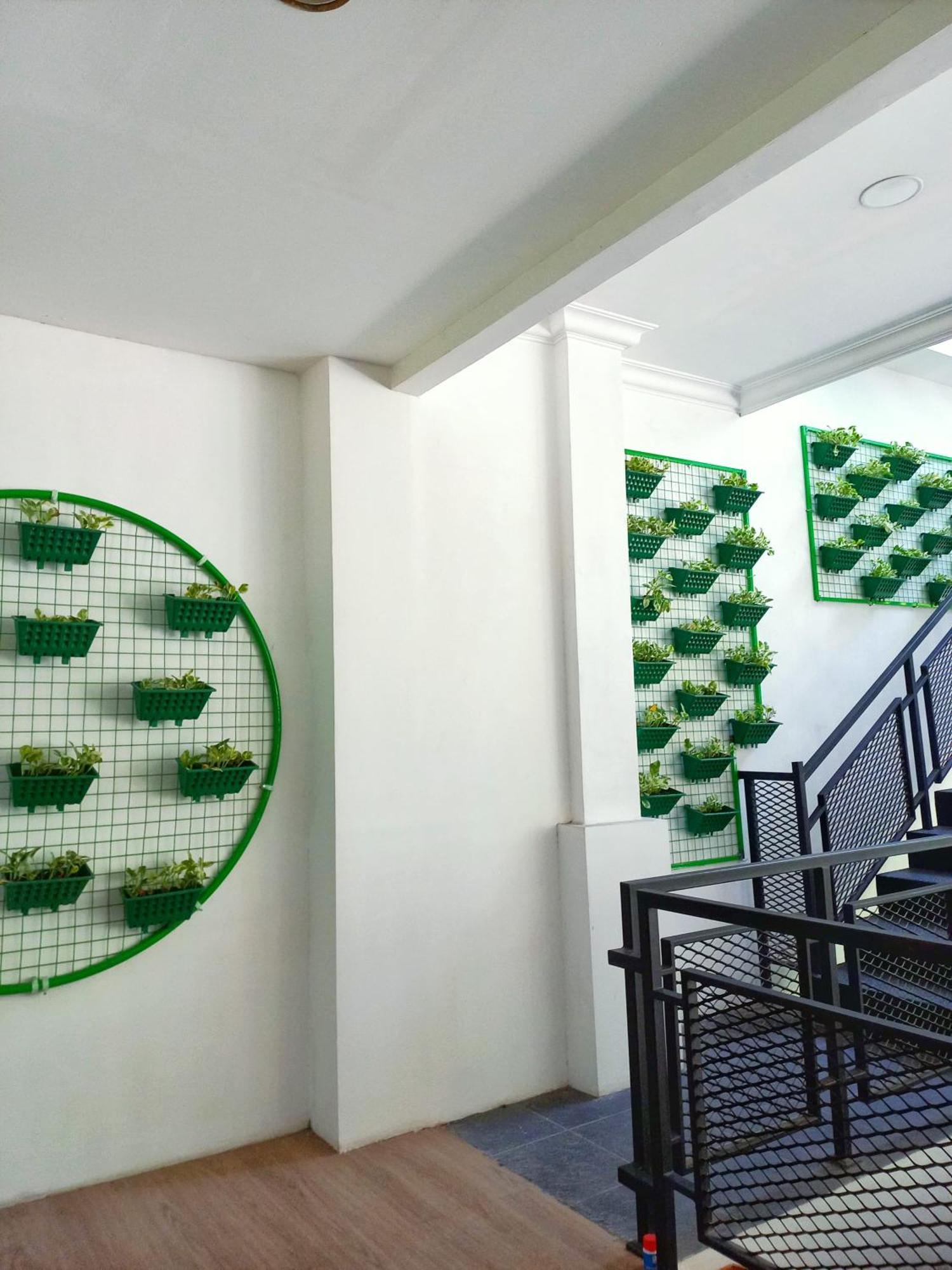 Andita Syariah Hotel Surabaya Exterior foto